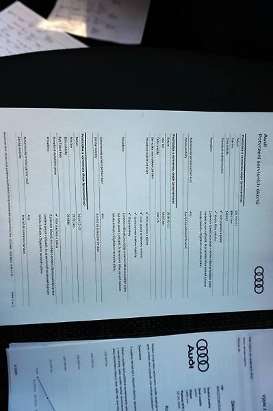 Audi A4 (2013) S-LINE 2,0 TDI 130 kW - fotka 52 z 63