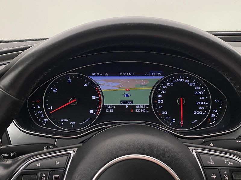 Audi A6 3.0TDI QUATTRO AUT CZ - fotka 26 z 47