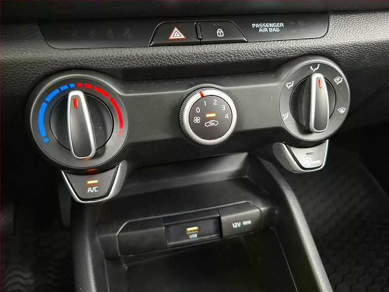 Kia Rio (2023) 1.2 DPI, ČR,1.maj - fotka 14 z 16