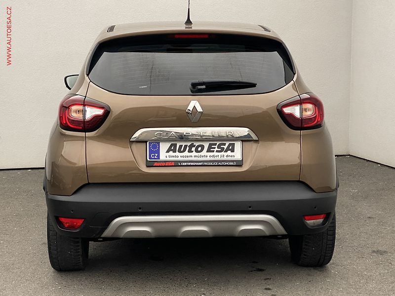 Renault Captur (2018) 0.9 TCe, ČR, LED, AC, tempo - fotka 6 z 19