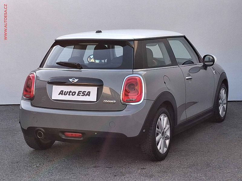 Mini Cooper (2017) 1.5i, LED - fotka 4 z 14