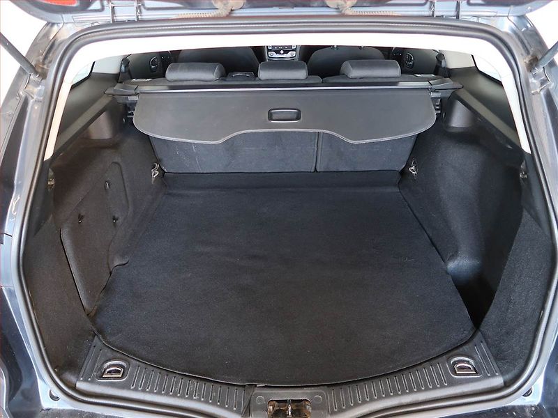 Ford Mondeo (2007) 1.8 TDCi, po STK, zamluveno - fotka 12 z 14