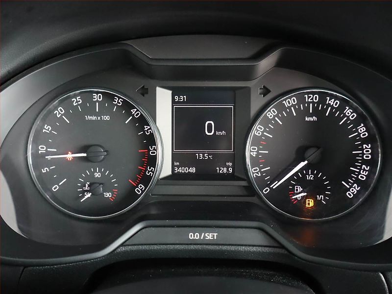 Škoda Octavia (2013) 1.6 TDI, Serv.kniha, Tempomat - fotka 11 z 18