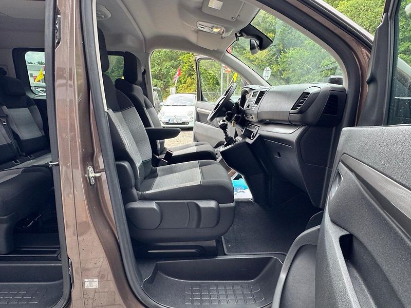 Citroën SpaceTourer (2017) 2.0 HDi - fotka 15 z 27