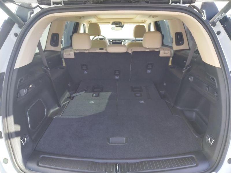 Jeep Grand Cherokee L 3.6 V6 Limited 7 míst. - fotka 7 z 28