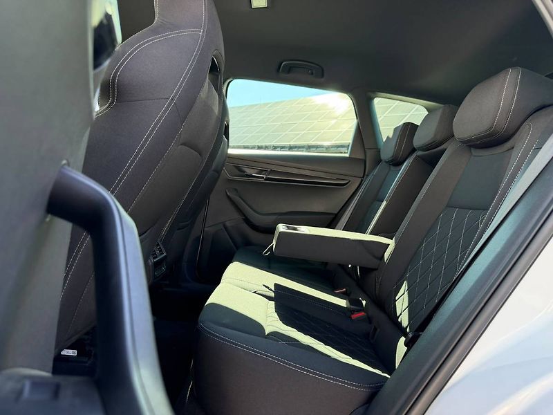 Škoda Karoq SportLine 2,0TDI 110 kW 7° DSG - fotka 9 z 42