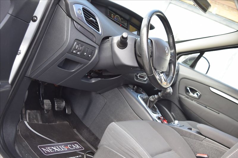 Renault Scénic 1,5 DCi 81KW KLIMA NAVI - fotka 21 z 43