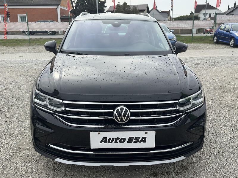Volkswagen Tiguan (2021) 2.0 TDi 4x4, DSG, LED, kamera - fotka 2 z 21