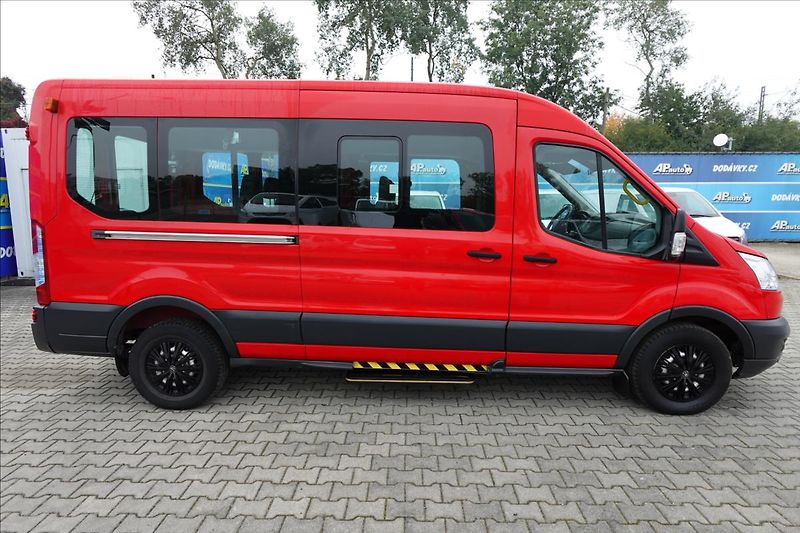 Ford Transit 2,2 TDCI  L3H2 9 MÍST BUS - fotka 6 z 27