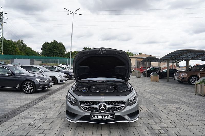 Mercedes-Benz Třídy S S 500 4Matic Coupe AMG - fotka 7 z 43