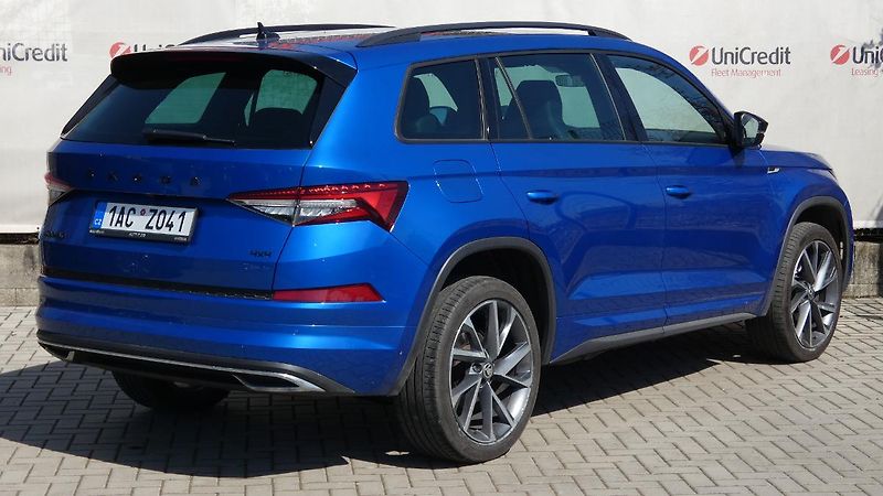 Škoda Kodiaq 2,0 TDI DSG 4x4 Sportline - fotka 3 z 26