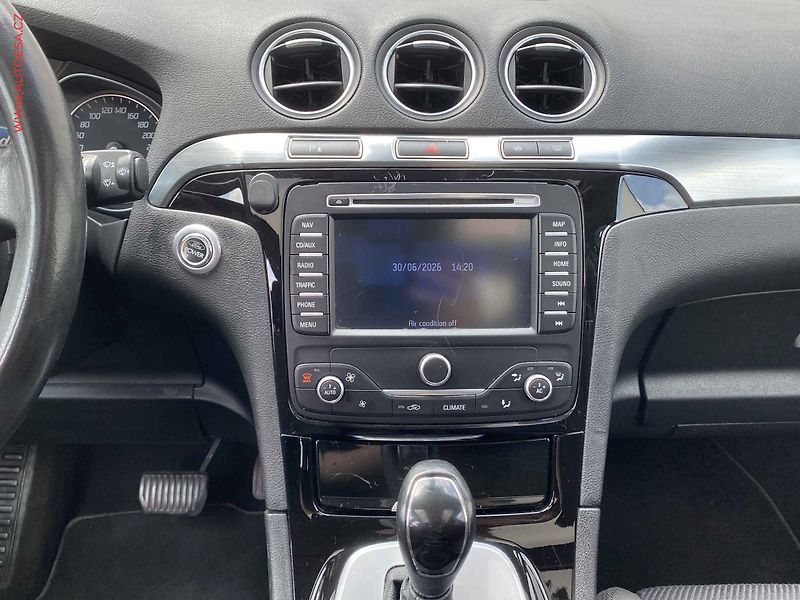 Ford Galaxy (2012) 2.2 TDCi, AT, xenon, park - fotka 12 z 16