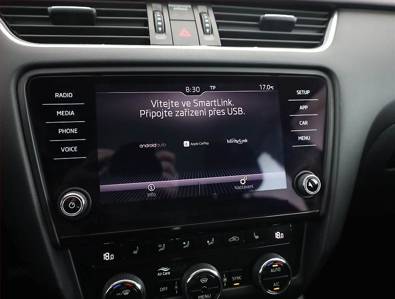 Škoda Octavia (2018) Style 1.4 TSI, ČR,1.maj - fotka 14 z 20