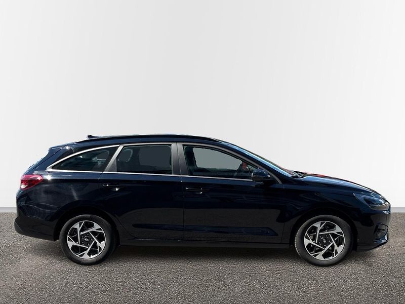 Hyundai i30 MHEV Smart - fotka 16 z 25