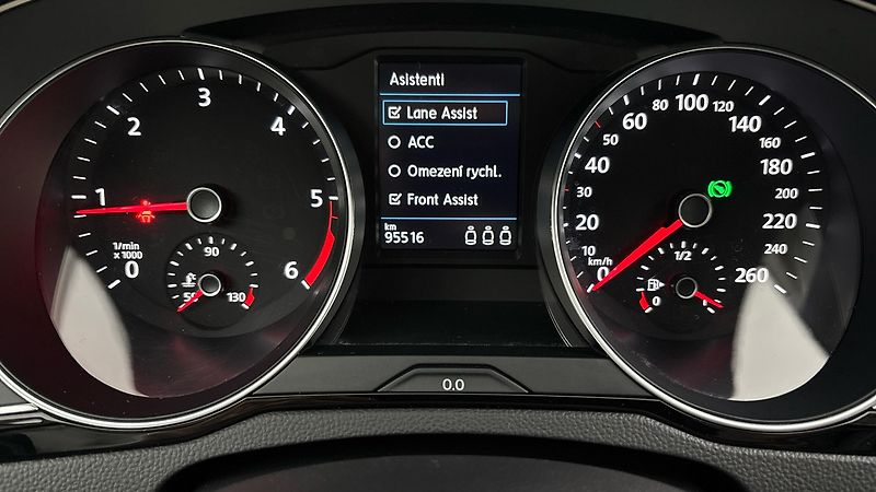 Volkswagen Passat 2.0 TDI DSG Elegance Variant - fotka 10 z 27
