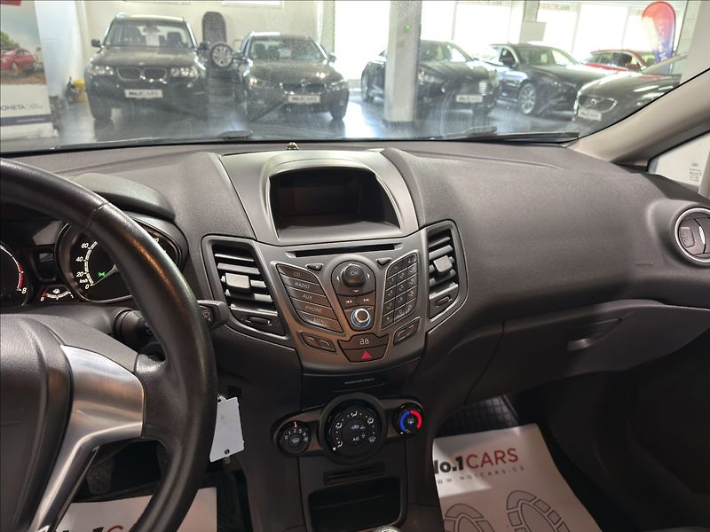 Ford Fiesta 1,0   i 1.MAJITEL ČIDLA KLIMA - fotka 11 z 26