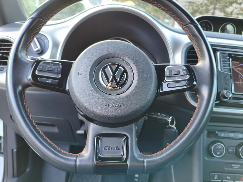 Volkswagen Beetle (2015) 1,2 TSI Club - fotka 21 z 33