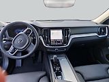 Volvo V60 B4 Plus Dark - náhled 11