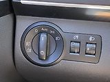 Volkswagen Touran 2.0TDi, Highline, tažné + kola - náhled 12