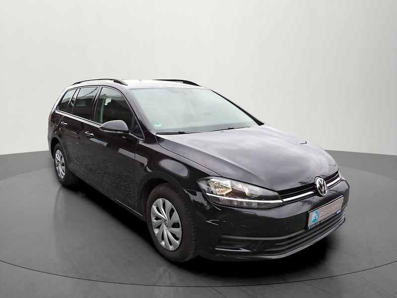 Volkswagen Golf 1.6TDI 85kW DSG Navi PDC - fotka 6 z 29