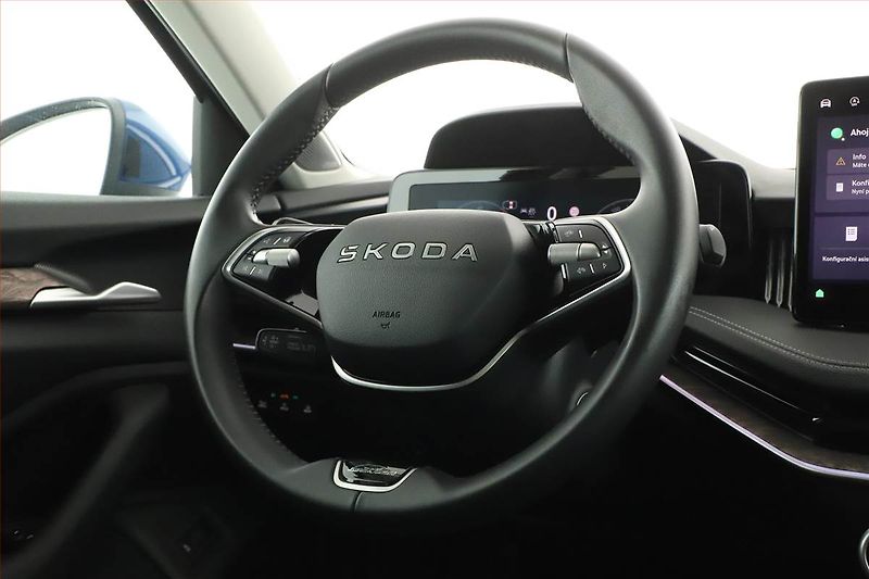 Škoda Superb (2025) 2.0 TDI - fotka 8 z 20