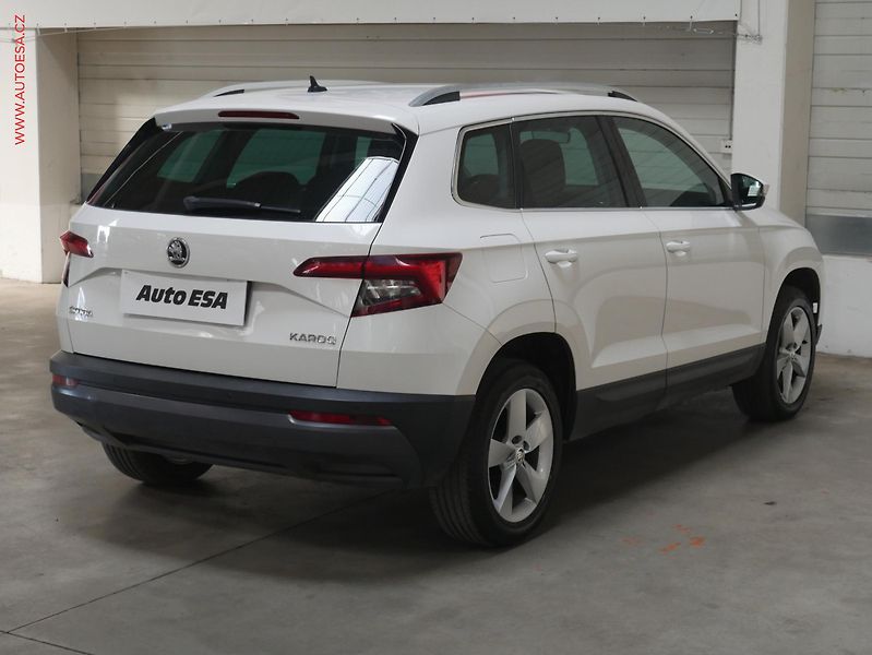 Škoda Karoq (2017) 1.5TSi, ČR, Style, DSG, LED - fotka 4 z 19