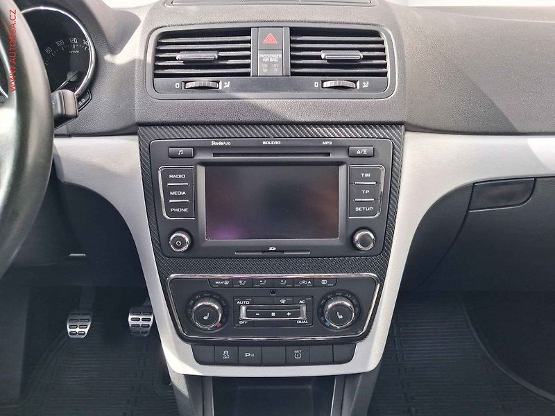 Škoda Yeti (2012) 1.4TSI, Panorama, AC - fotka 12 z 15