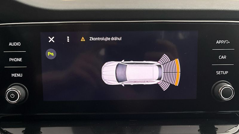 Škoda Octavia 2.0 TDI Ambition Combi - fotka 12 z 24