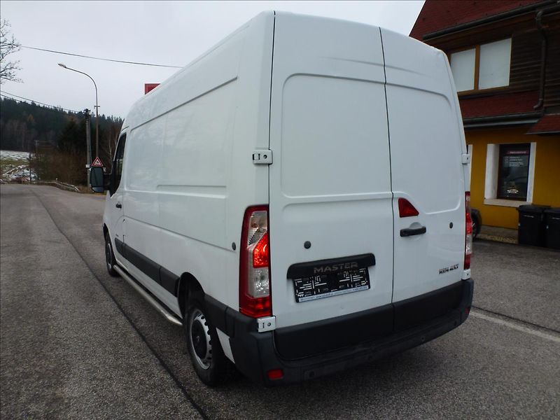 Renault Master 2,3 DCI L2H2 6 rychlostní - fotka 12 z 50