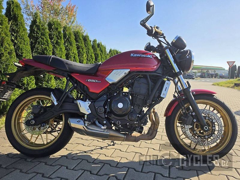 Kawasaki Z 650 RS (2023) - fotka 4 z 15