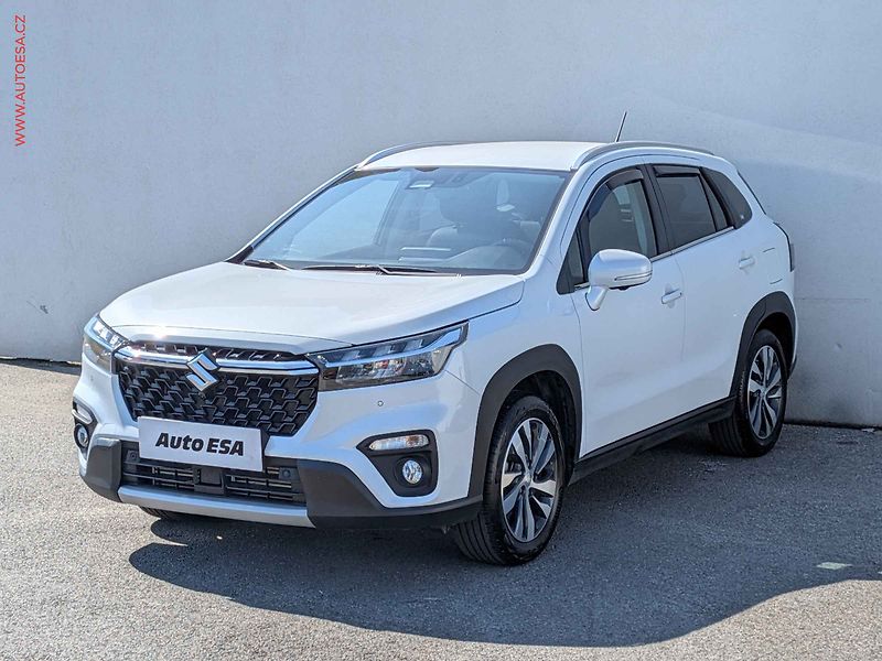 Suzuki S-Cross (2023) 1.4BJet 4x4, 1.maj,ČR - fotka 3 z 17