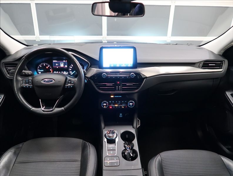 Ford Kuga 2,0 TDCI AUT 4x4 ČR 1 MAJITEL - fotka 13 z 26