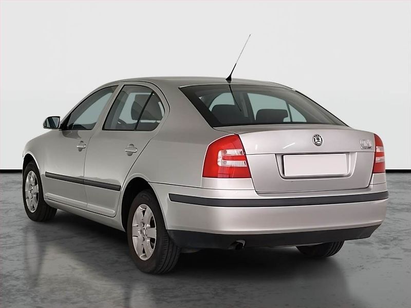 Škoda Octavia (2005) Ambiente 1.6, Serv.kniha - fotka 4 z 18