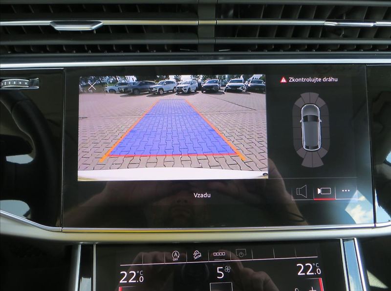 Audi Q8 3,0 TFSI quattro tiptronic 250 - fotka 17 z 29