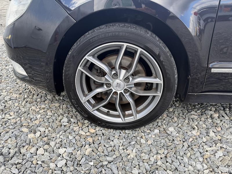 Škoda Superb 2.0TDi 170PS 6R 4x4 0% KOROZE! - fotka 19 z 157