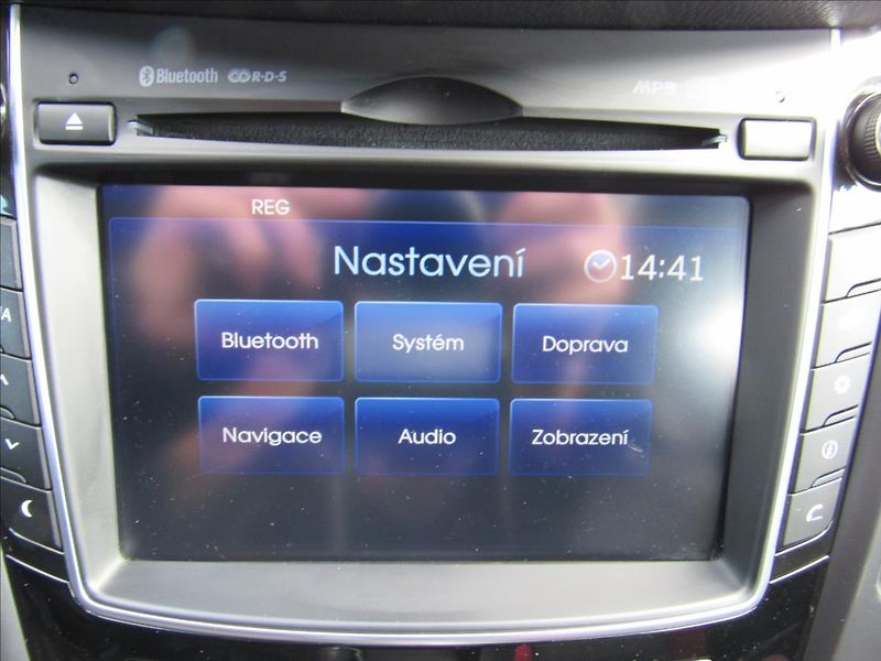 Hyundai i30 1,6 Turbo 137kW - fotka 16 z 35