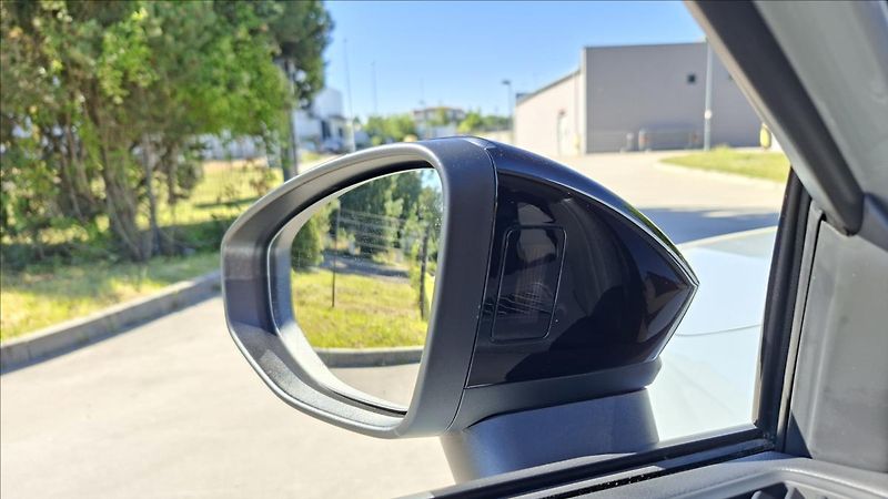 Audi A3 1,5 110 Kw 35 TFSI  ALLSTREET - fotka 28 z 31