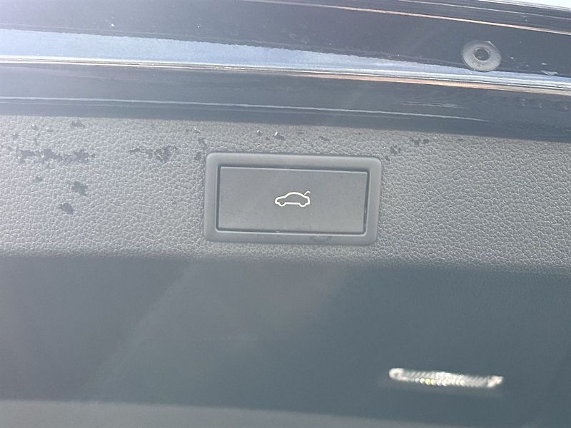Škoda Superb (2023) Combi 2.0 TDI DSG L&K - fotka 29 z 33
