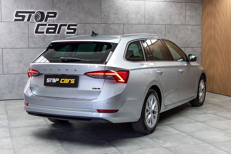 Škoda Octavia 1.5 G-TEC*KAMERA*ACC*DSG*DPH* - fotka 6 z 43