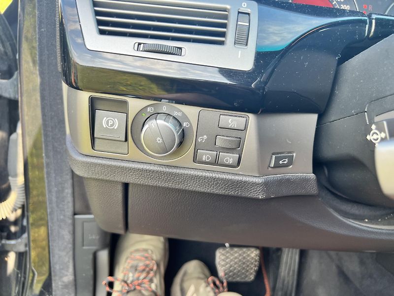 BMW Řada 7 3.0 170KW,MAX VÝBAVA,T.Z - fotka 36 z 46