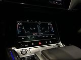 Audi Q8 e-tron 55 Q 360k Pano Matrix 4 zóny   - náhled 15
