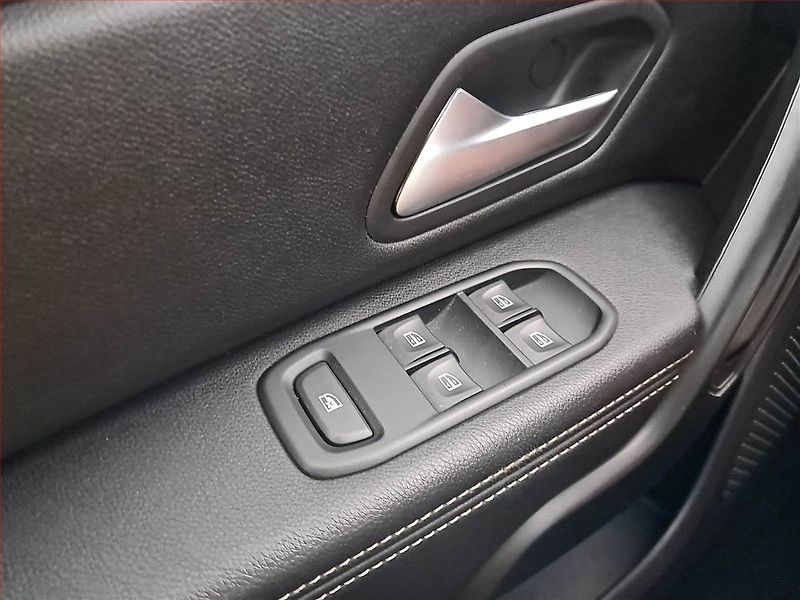 Dacia Duster (2020) 1.0 TCe, LPG, ČR,1.maj - fotka 16 z 17