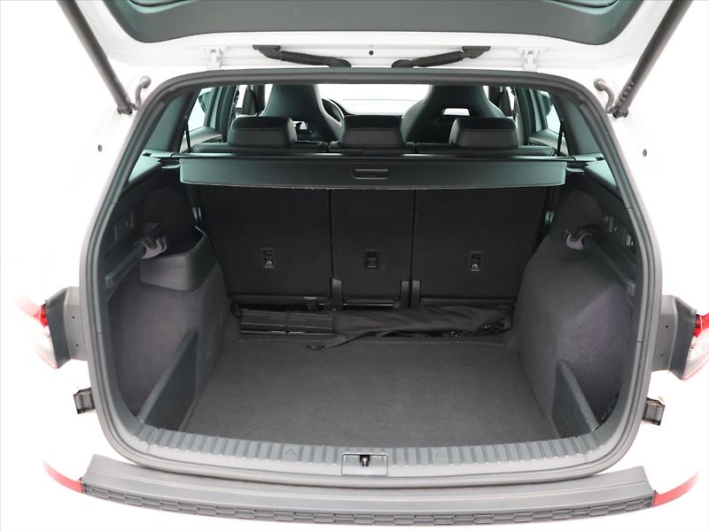 Škoda Kodiaq 2,0 TDI 4x4 DSG Sportline DPH - fotka 10 z 29