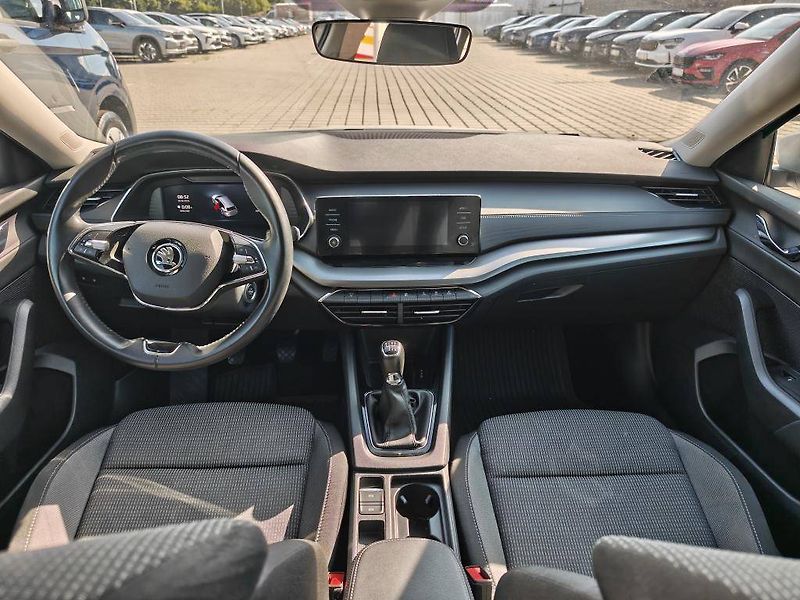 Škoda Octavia Ambition 6MP 2,0TDI - fotka 10 z 21