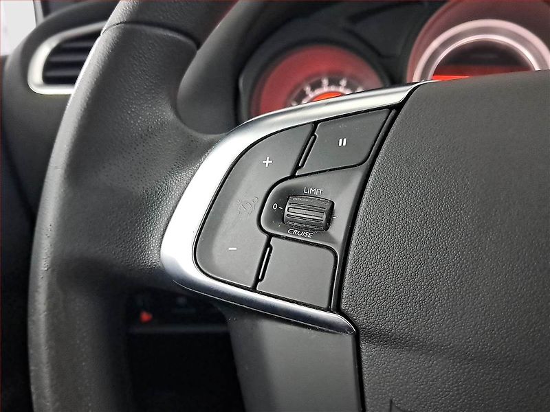 Citroën C4 (2012) 1.6 VTi, po STK, jezdí výborně - fotka 15 z 16