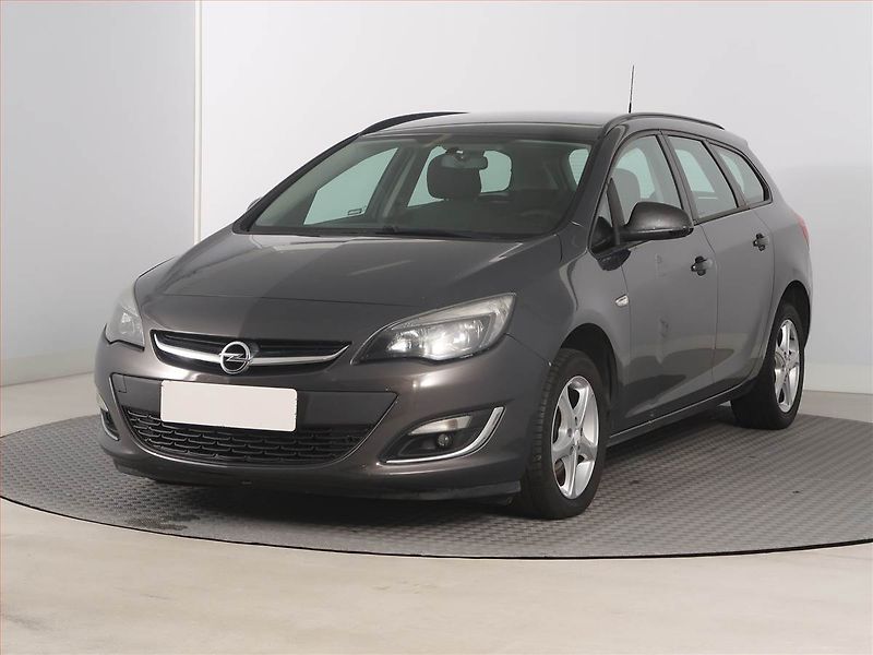 Opel Astra (2013) 1.7 CDTI, po STK, slušný stav - fotka 2 z 15