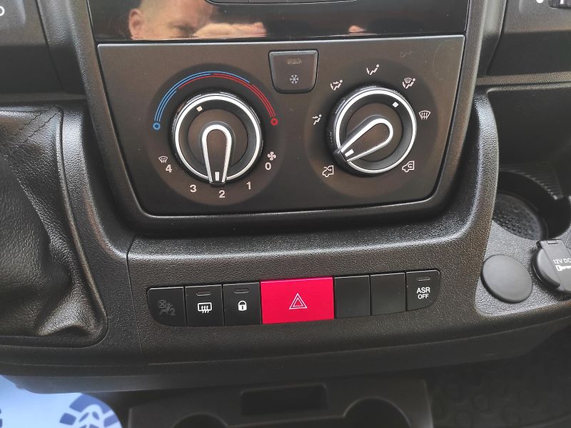Peugeot Boxer 2,2BHDi L2,Sklápěč,Tažné,ČR - fotka 14 z 33