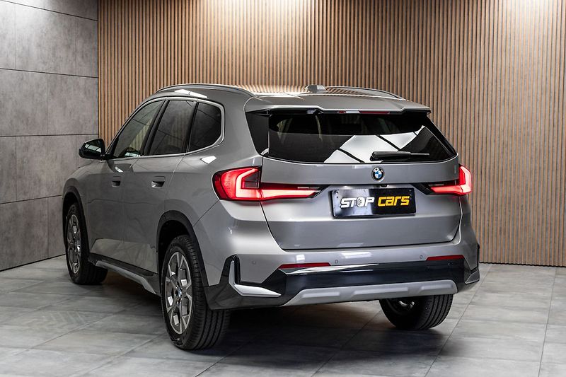 BMW X1 xDrive20d TAŽNÉ*ZÁRUKA*ČR 1.M* - fotka 4 z 43