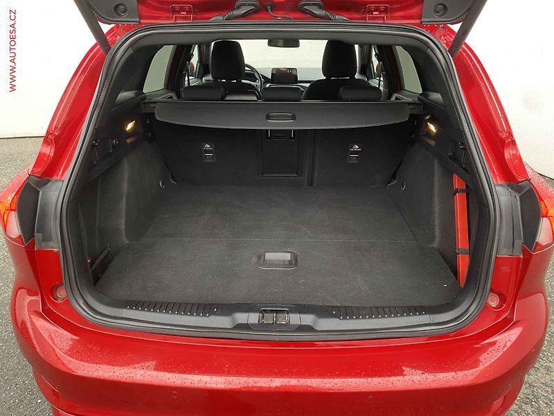Ford Focus (2020) 1.5 TDCi, ST-Line, AT, TZ - fotka 7 z 20