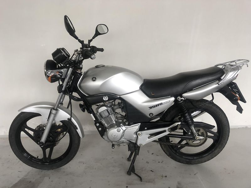 Yamaha YBR 125 - fotka 4 z 15